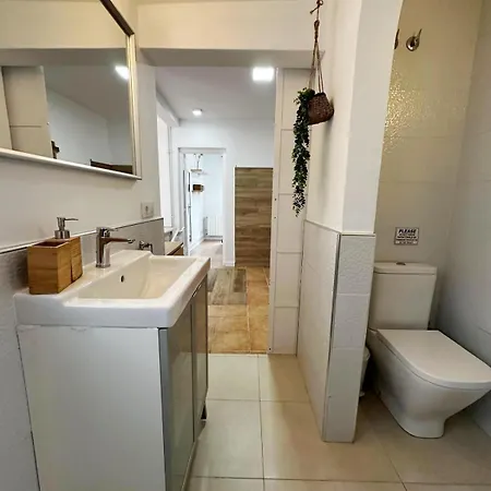 Casa Independientegardenviews2 Bedrooms Сasa de vacaciones Barcelona
