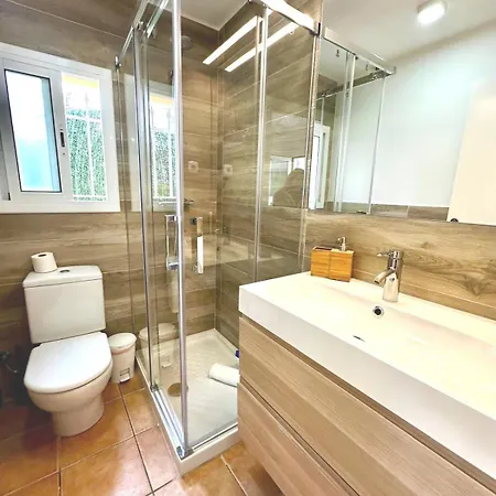 Casa Independientegardenviews2 Bedrooms * Barcelona