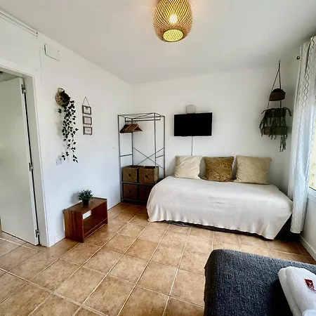 Casa Independiente-garden-views-2 Bedrooms * Barcelona