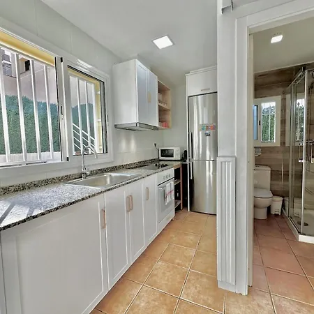 Casa Independiente-garden-views-2 Bedrooms * Βαρκελώνη