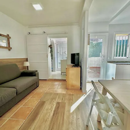 Casa Independiente-garden-views-2 Bedrooms Βαρκελώνη