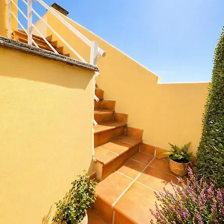 Casa Independiente-garden-views-2 Bedrooms Casa vacanze Barcellona