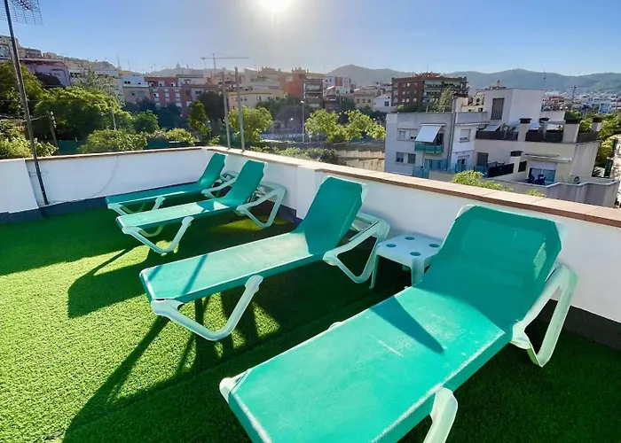 Casa Independiente-garden-views-2 Bedrooms * バルセロナ